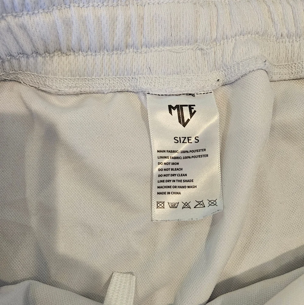 MCE Creations white pride shorts with liner - Picture 3 of 5